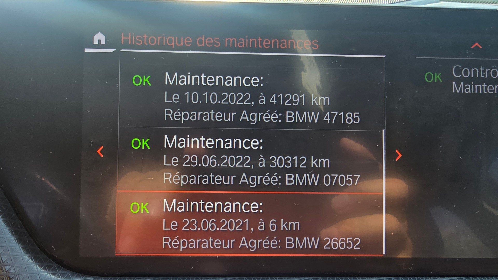 BMW 118i Essential Edition-image-8