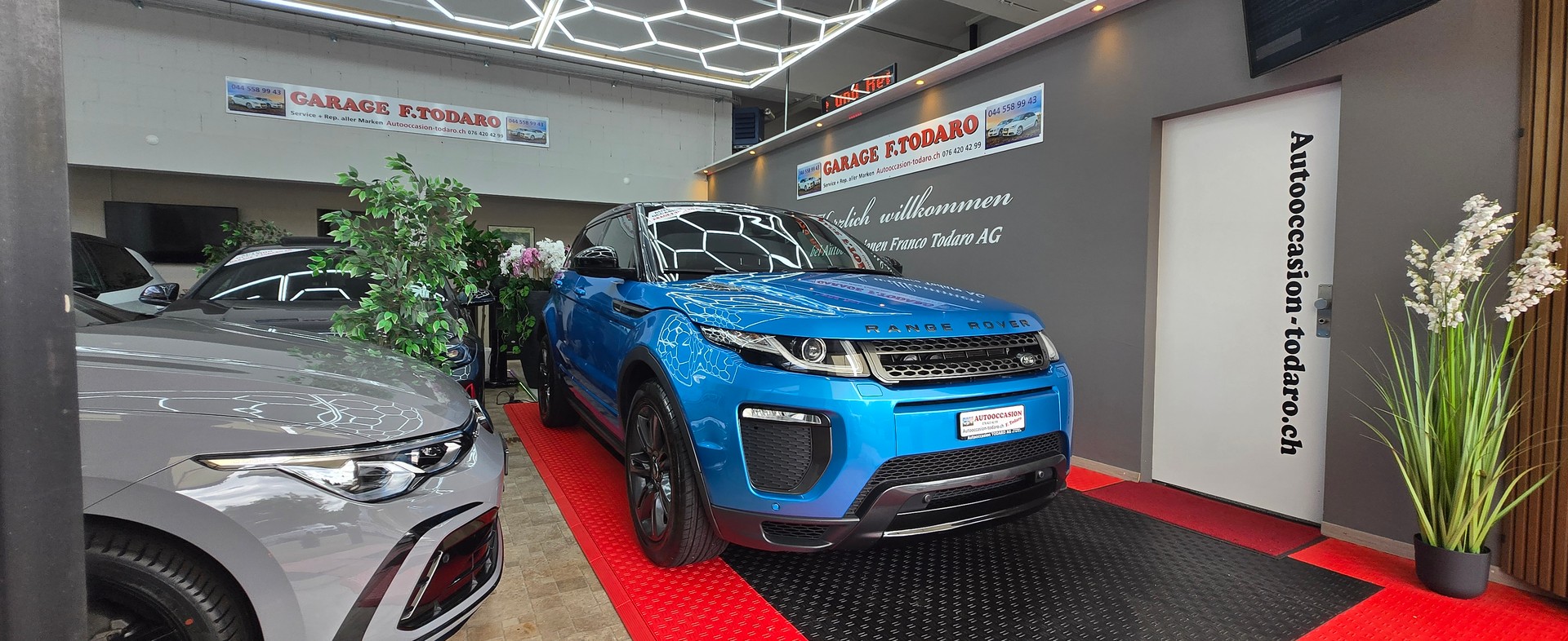 LAND ROVER Range Rover Evoque 2.0 TD4 HSE Dynamic-image-2