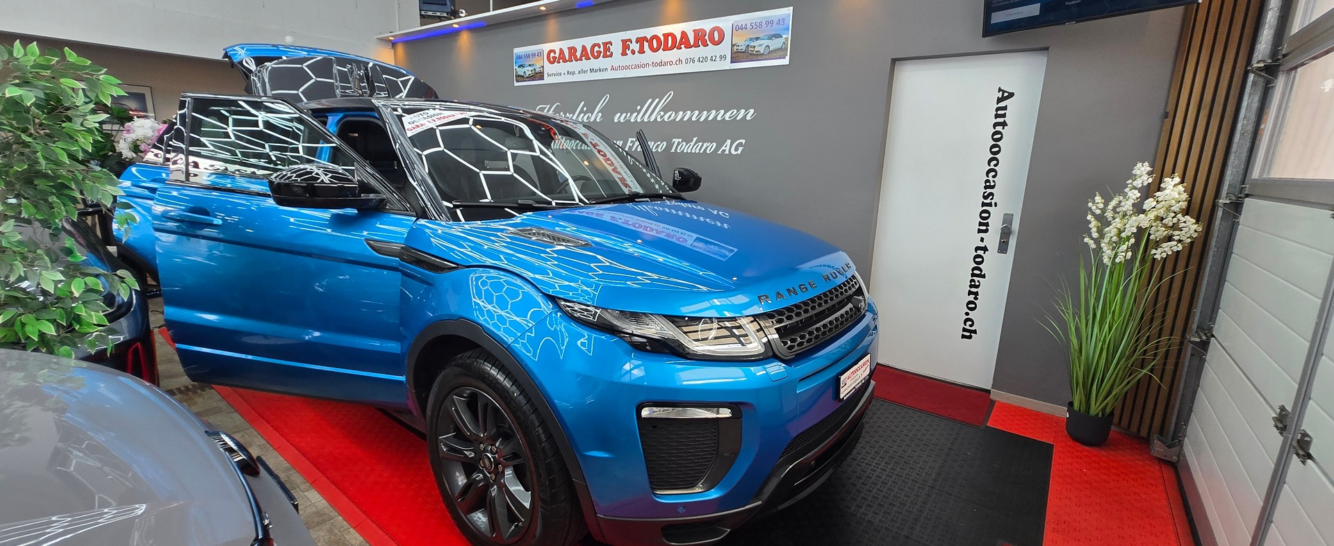 LAND ROVER Range Rover Evoque 2.0 TD4 HSE Dynamic-image-18