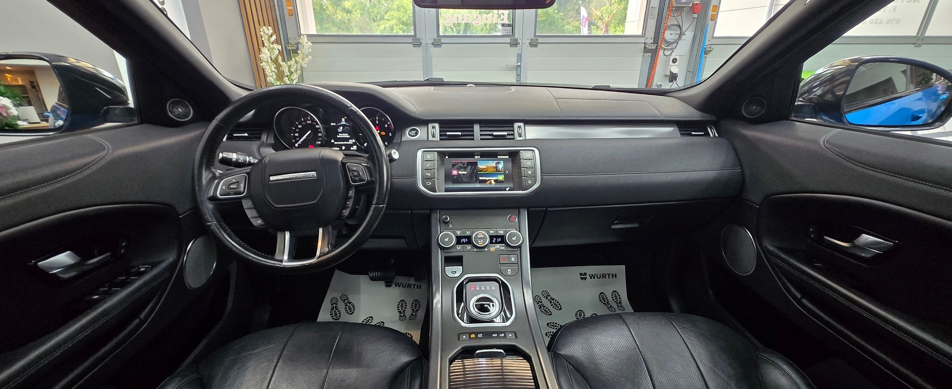LAND ROVER Range Rover Evoque 2.0 TD4 HSE Dynamic-image-26