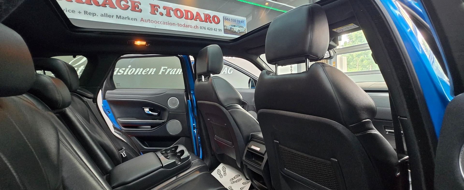LAND ROVER Range Rover Evoque 2.0 TD4 HSE Dynamic-image-16