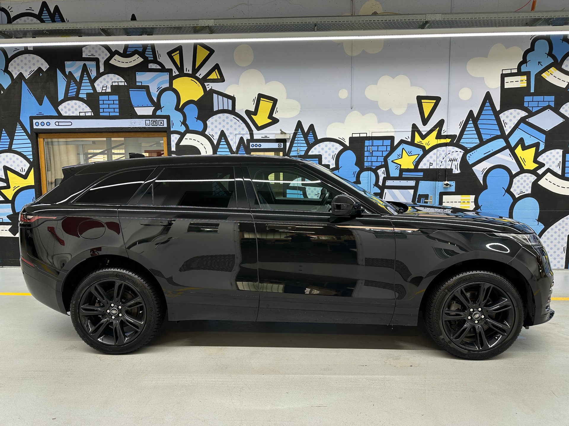 LAND ROVER Range Rover Velar R-Dynamic P 250 SE Automatic-image-2