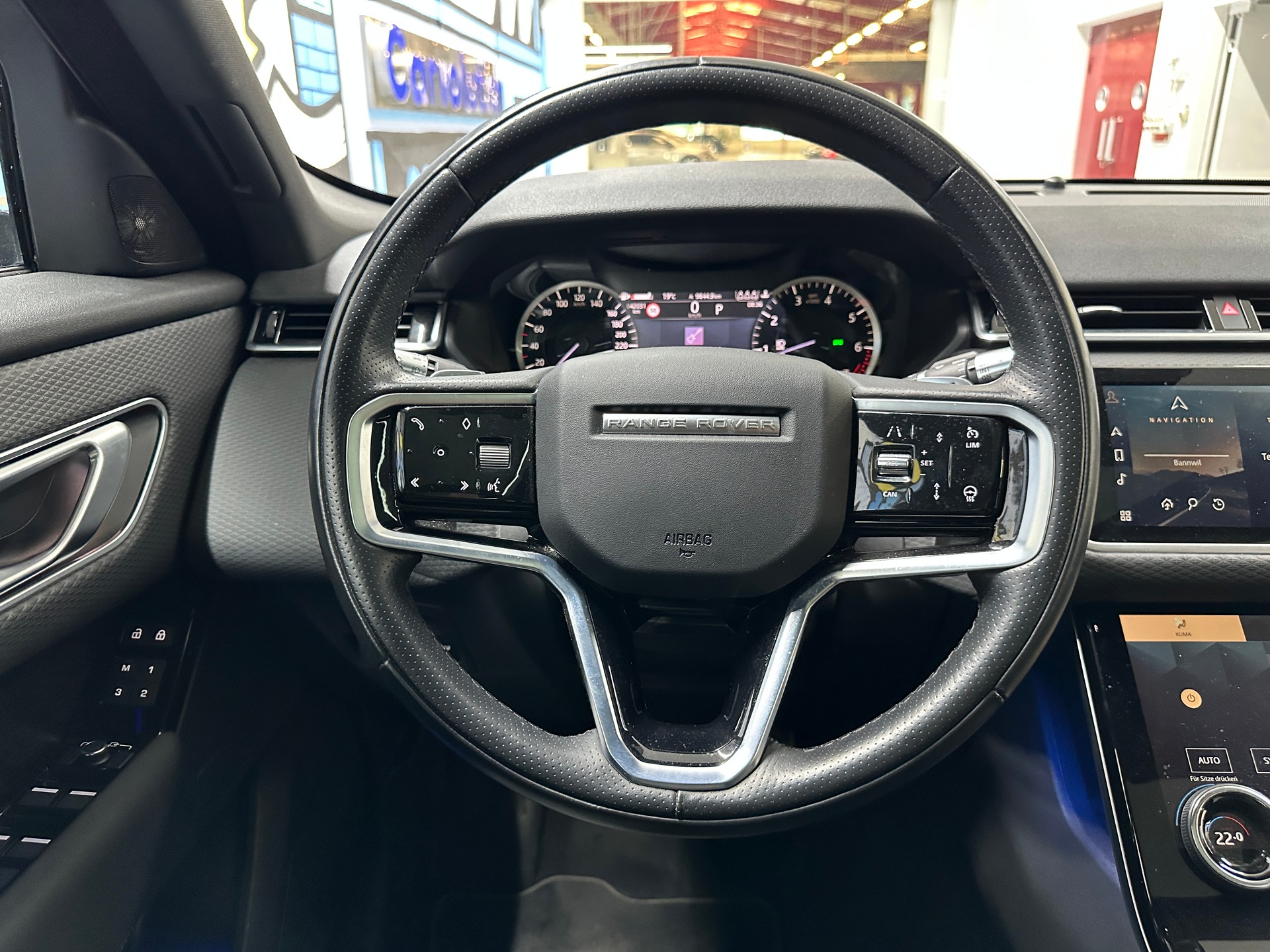 LAND ROVER Range Rover Velar R-Dynamic P 250 SE Automatic-image-11