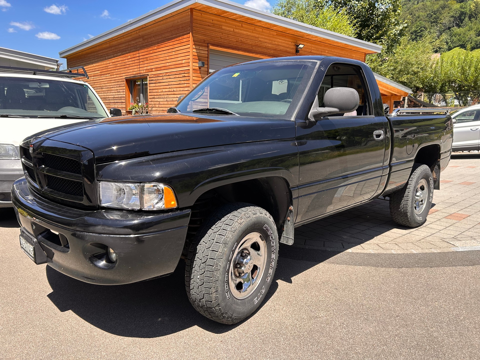 DODGE Ram-image-2