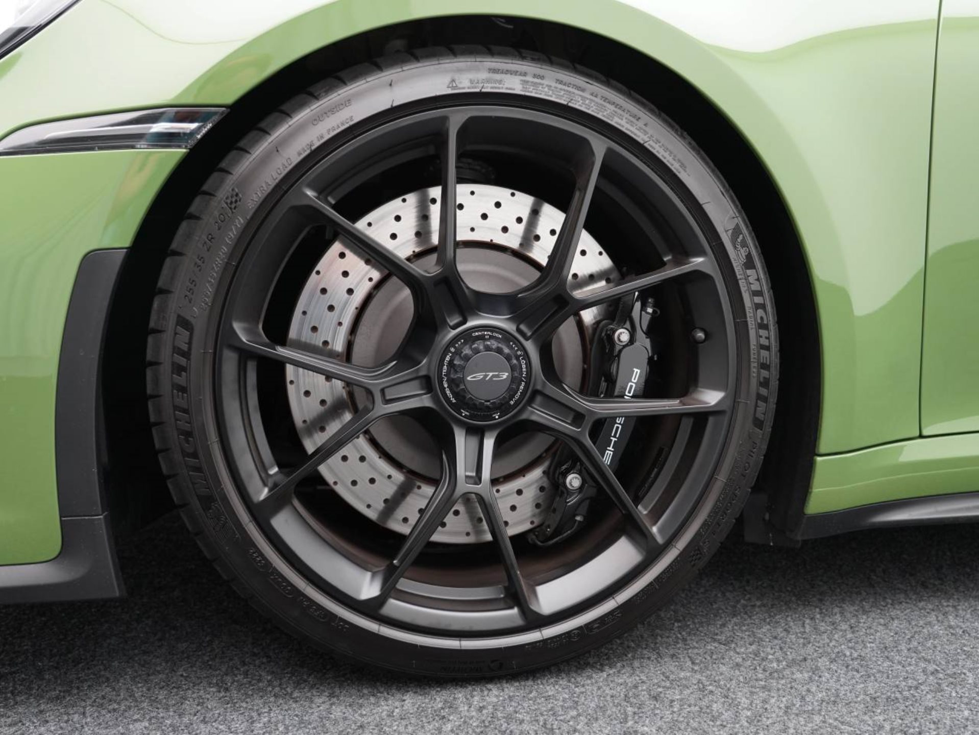 PORSCHE 911 GT3-image-10