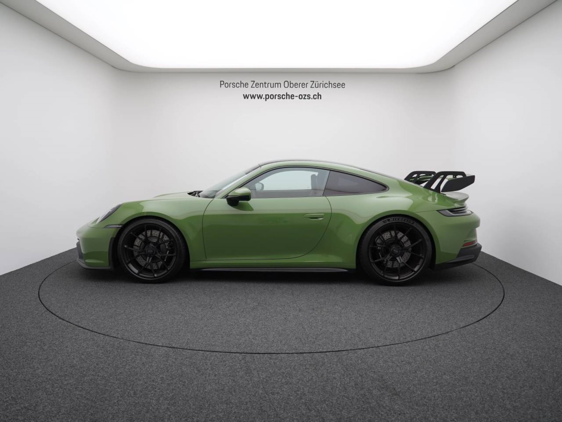 PORSCHE 911 GT3-image-1