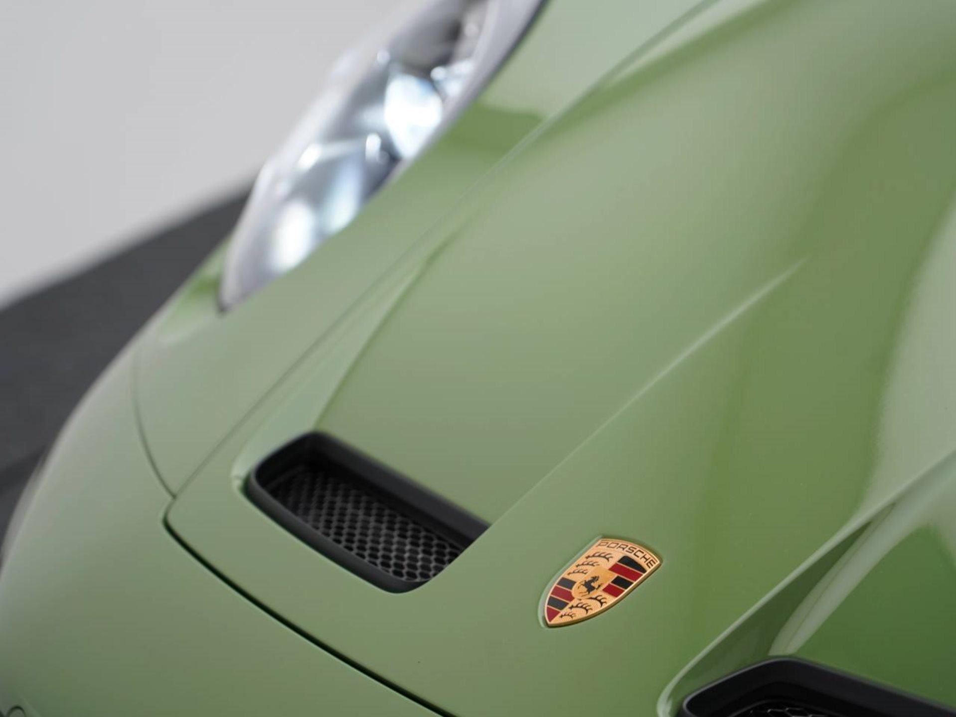 PORSCHE 911 GT3-image-11