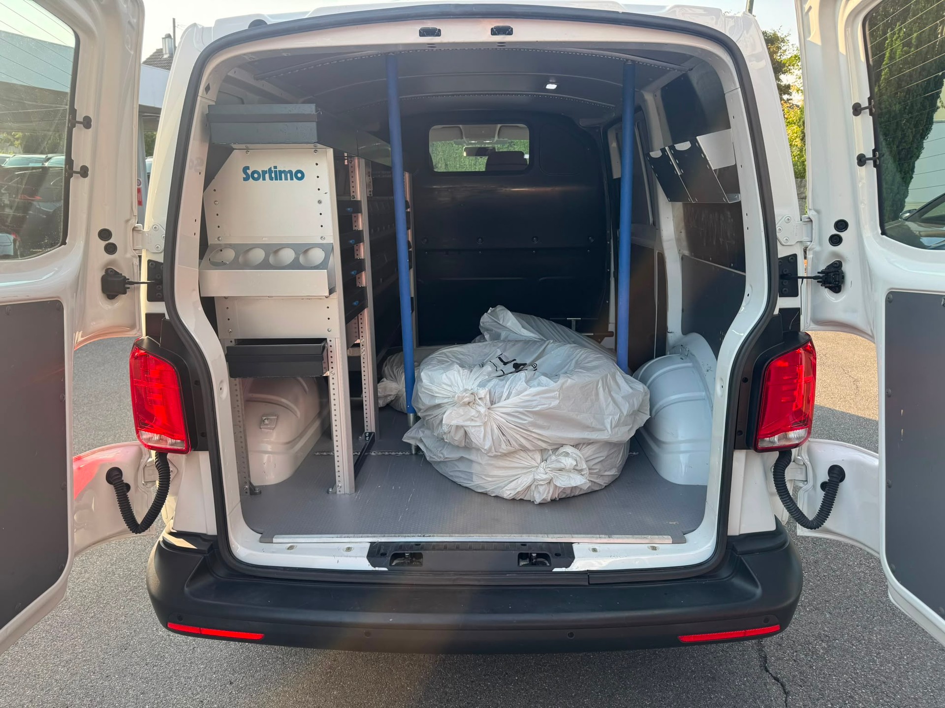 VW T6.1 2.0 TDI-image-9