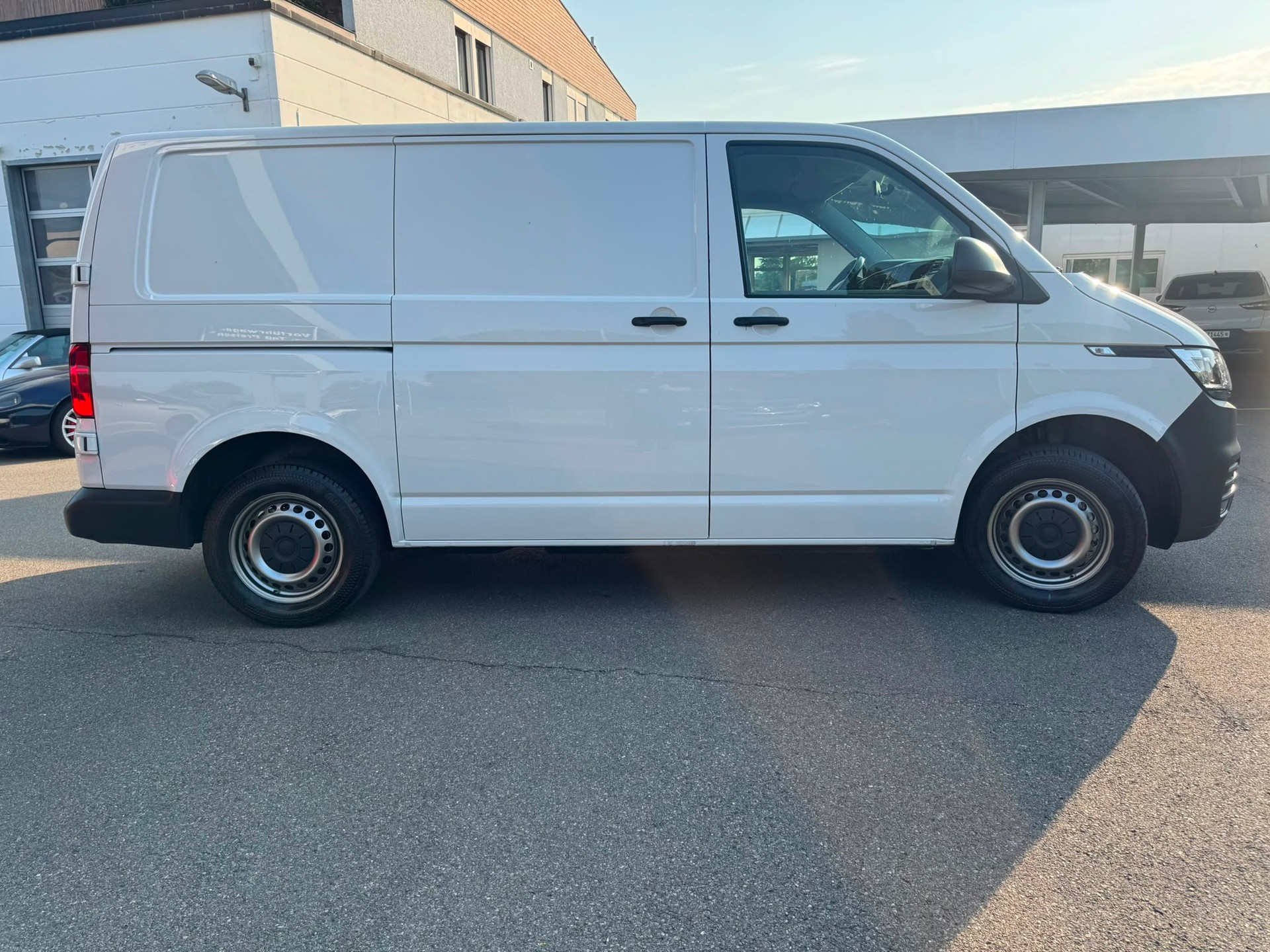 VW T6.1 2.0 TDI-image-4