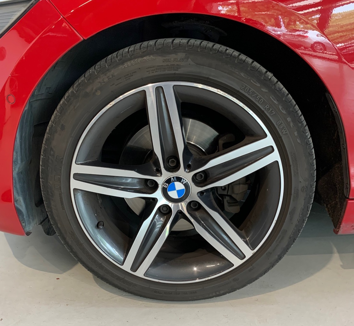 BMW 118i Sport Line-image-6