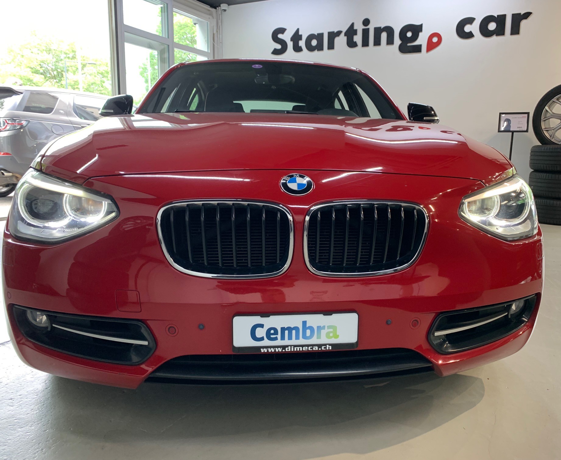 BMW 118i Sport Line-image-1