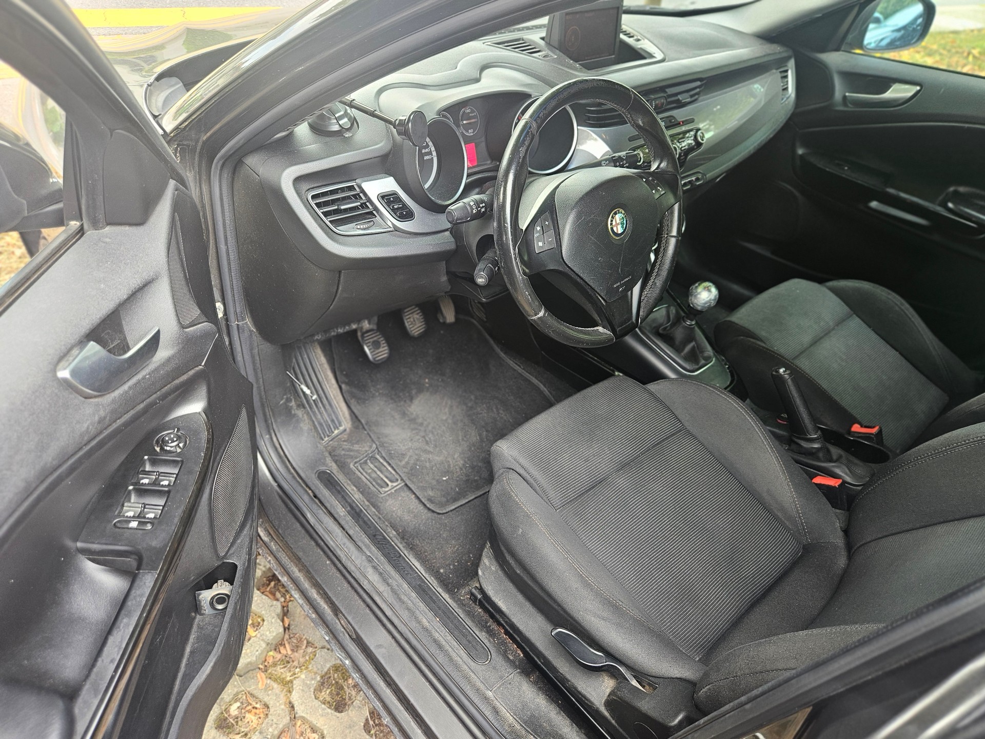 ALFA ROMEO Giulietta 2.0 JTDM Progression-image-4