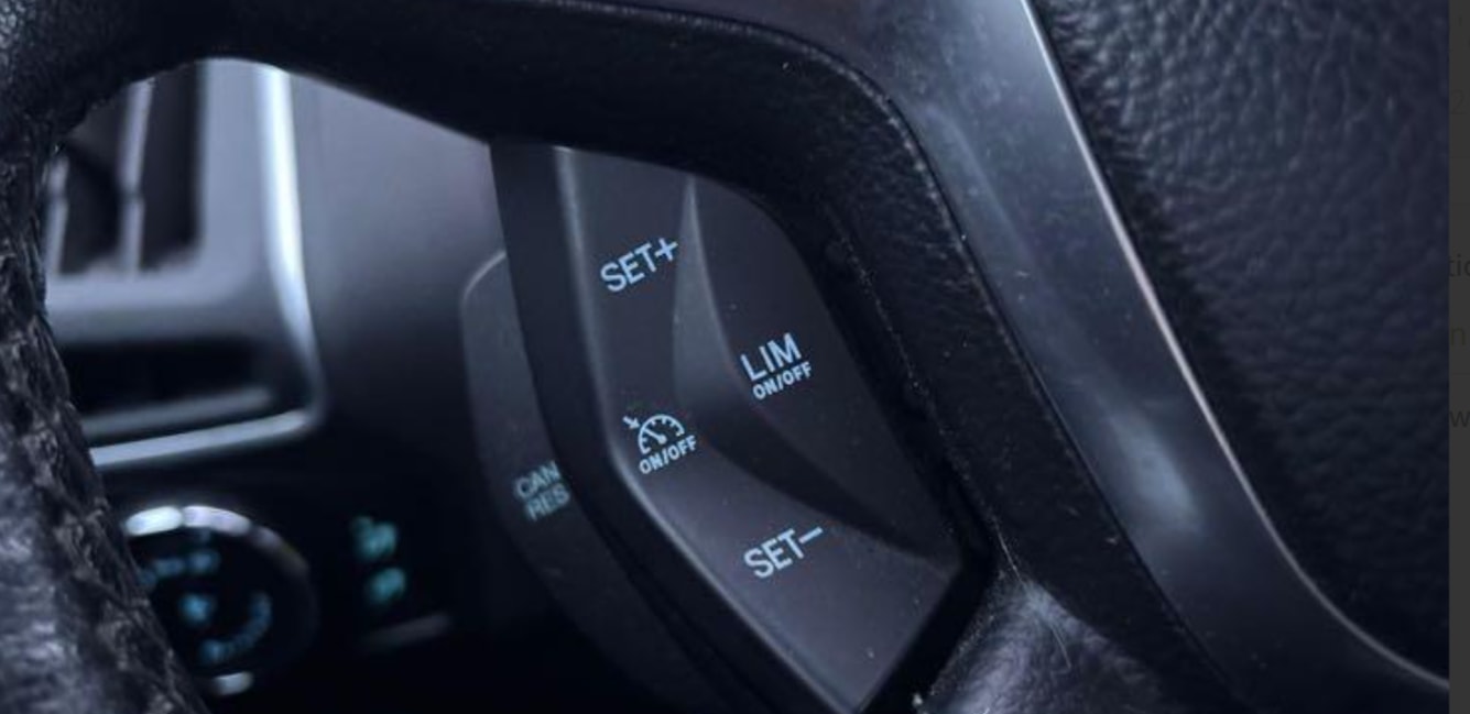 FORD Focus 1.0 SCTi Winner-image-7