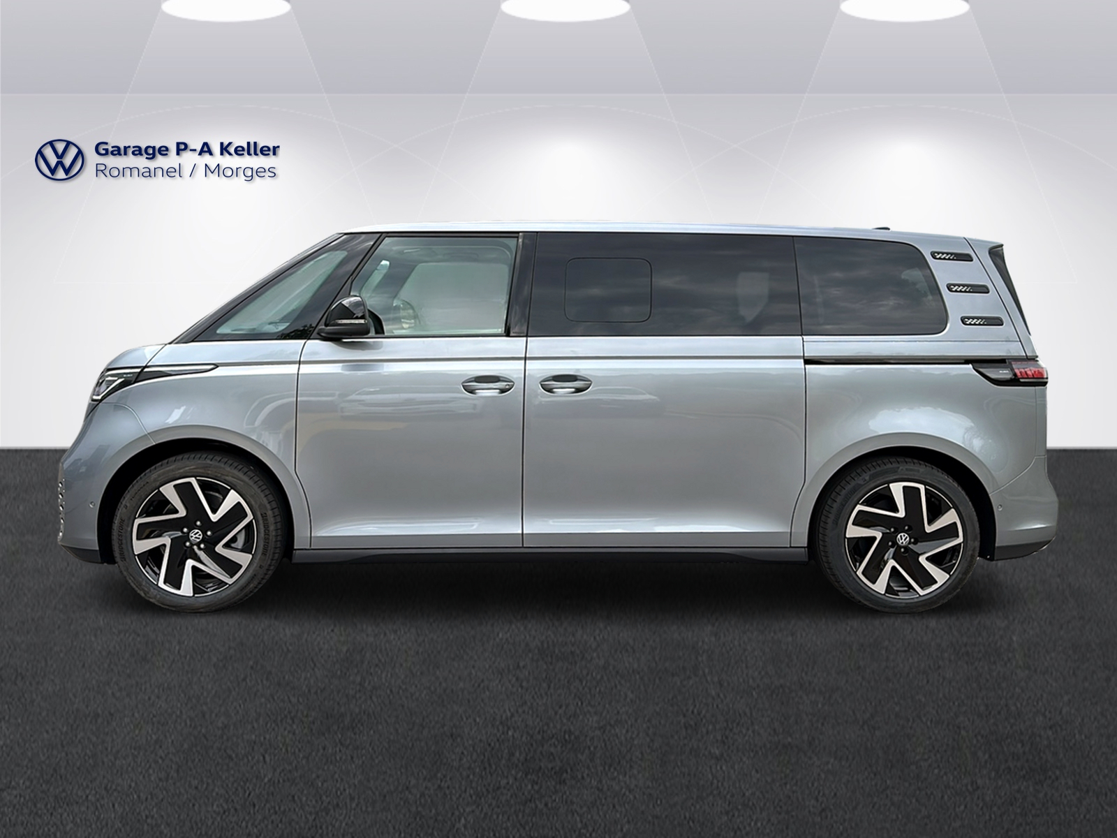 VW ID.Buzz LWB Pro 4 Motion-image-1