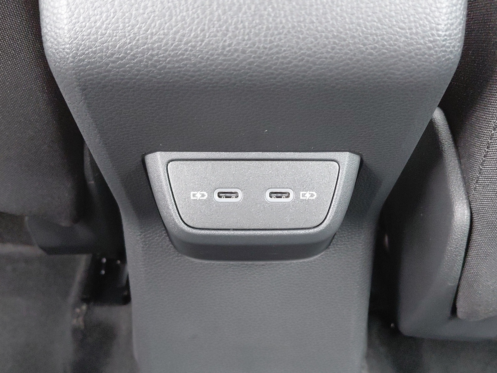 VW Polo 1.0 TSI Life DSG-image-15