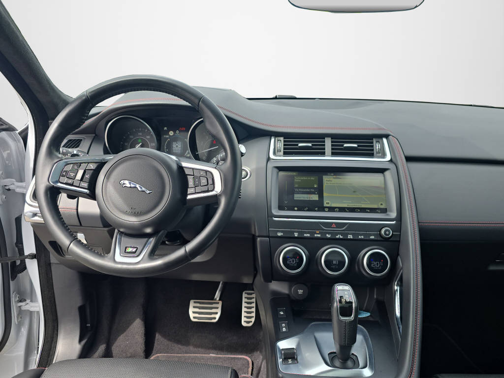 JAGUAR E-Pace 2.0 T 250 First Edition AWD-image-13