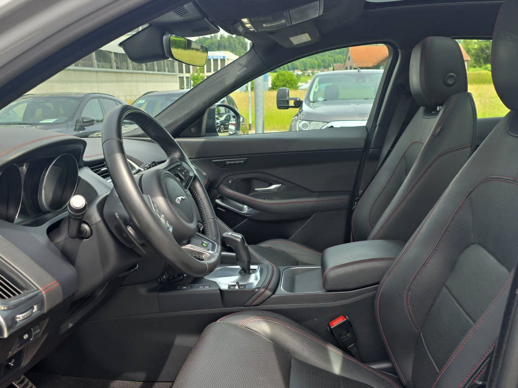 JAGUAR E-Pace 2.0 T 250 First Edition AWD-image-8