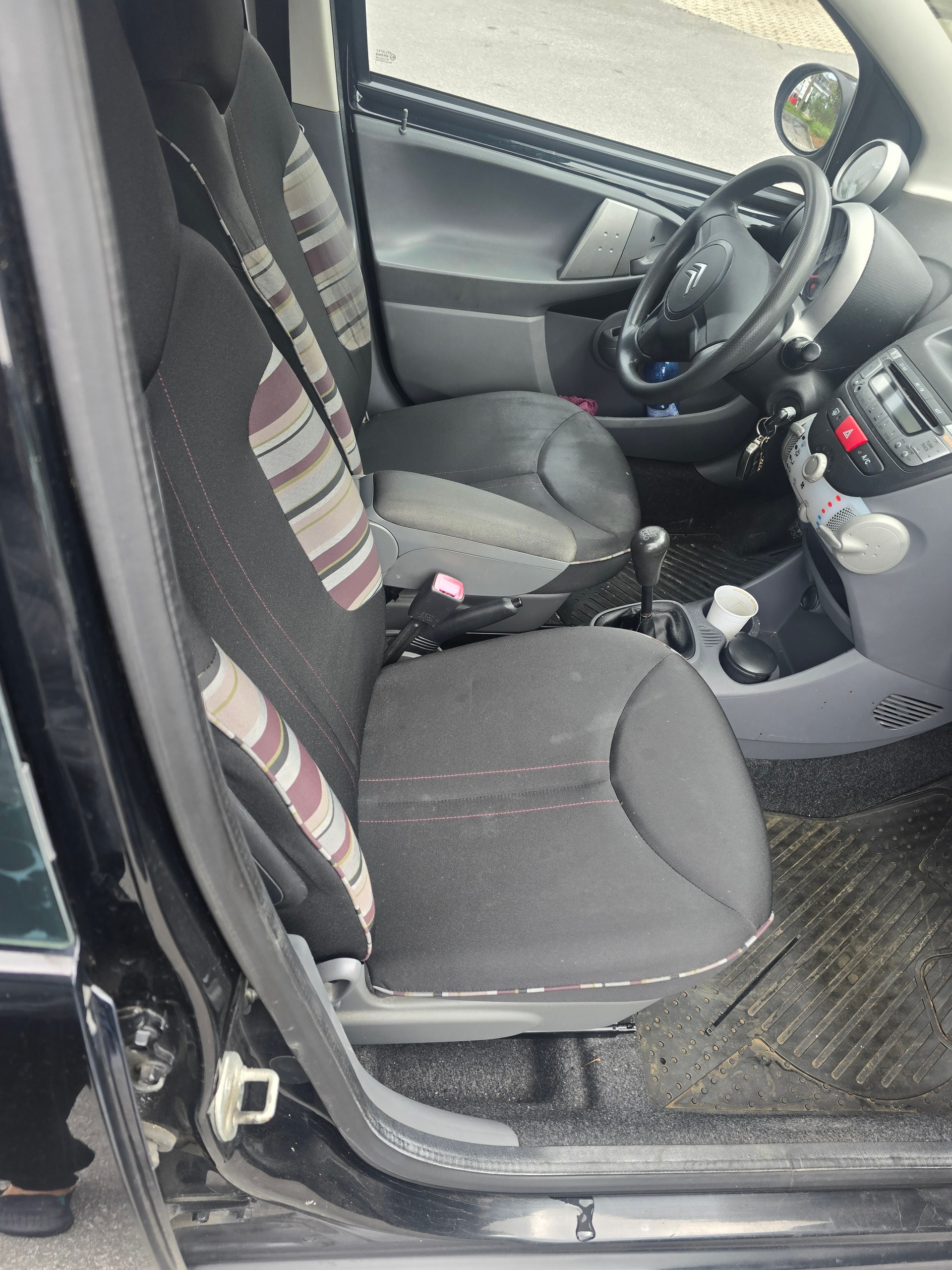 CITROEN C1 1.0i Chic (SX)-image-10