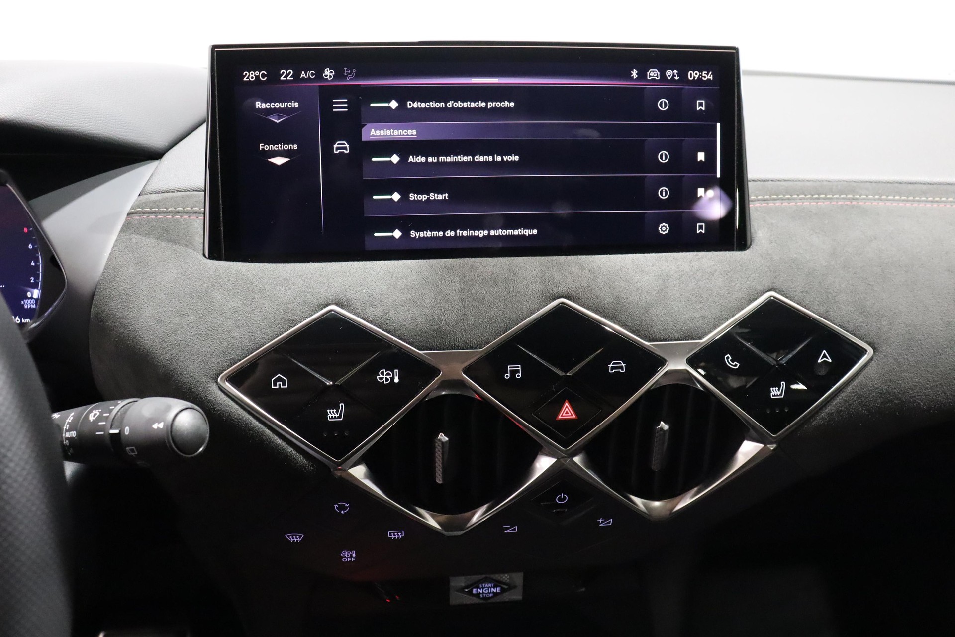 DS AUTOMOBILES 3 Crossback 1.2 PureTech 130 Ligne Noire-image-10
