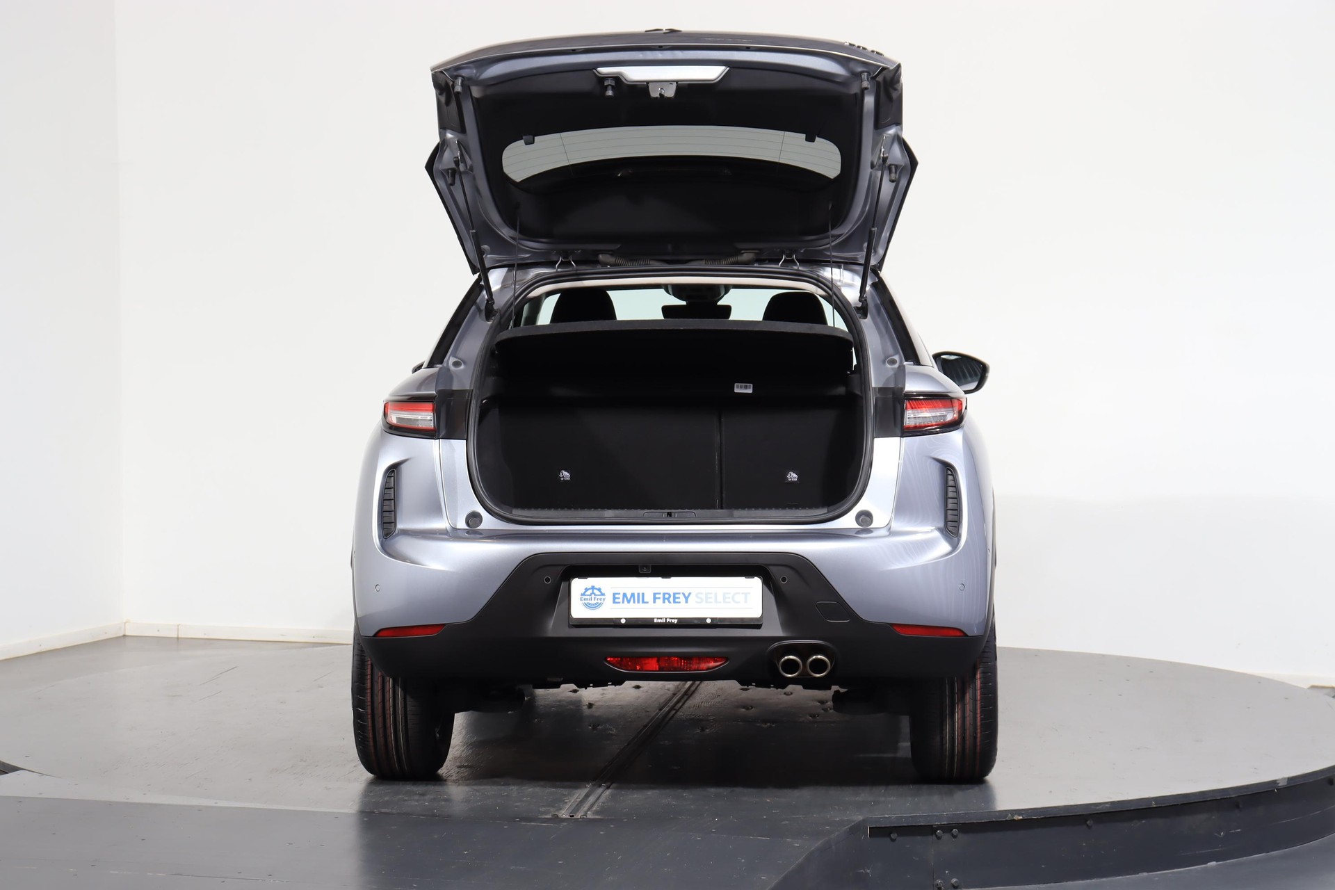 DS AUTOMOBILES 3 Crossback 1.2 PureTech 130 Ligne Noire-image-3