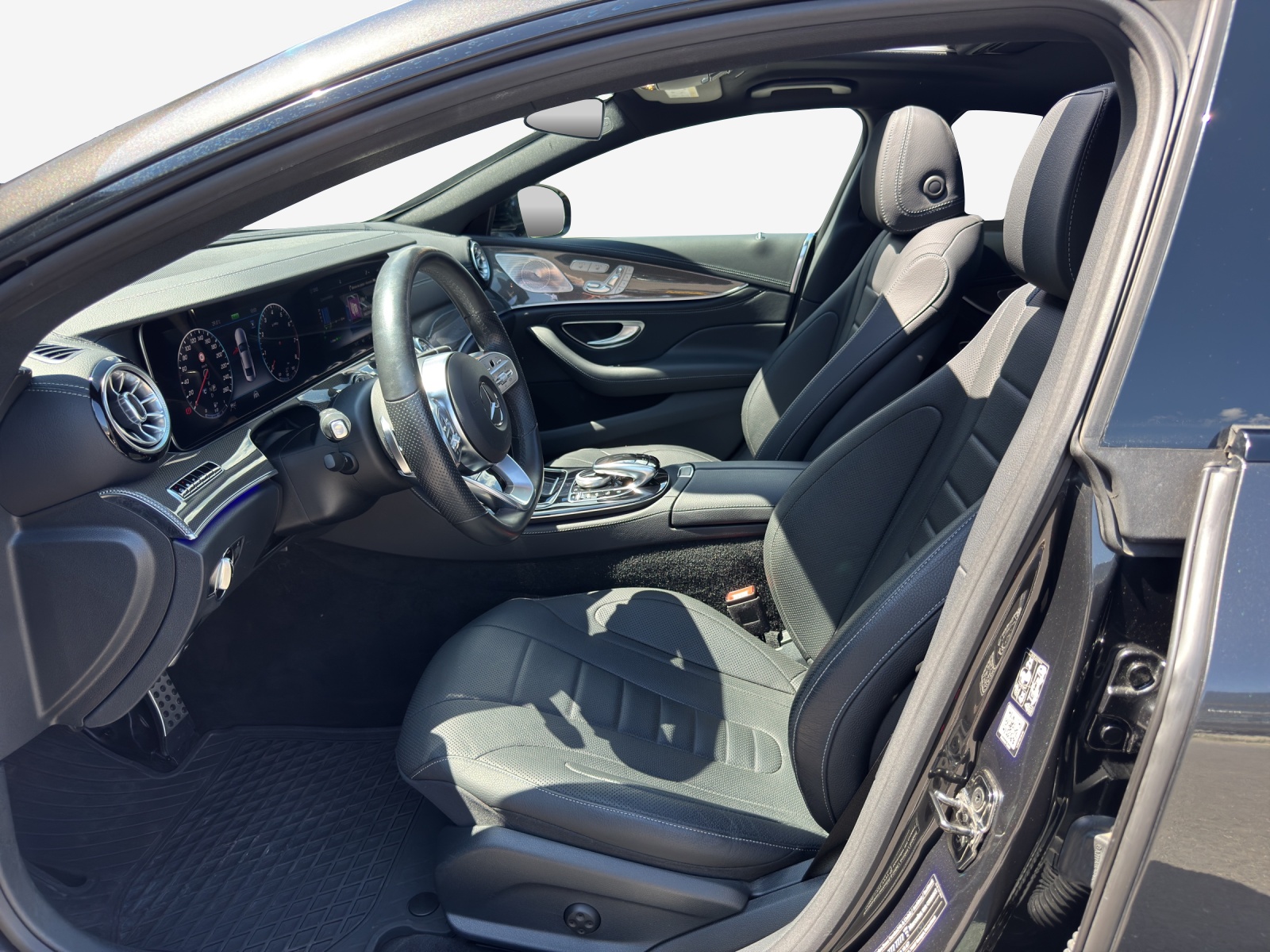 MERCEDES-BENZ CLS 450 4Matic AMG Line 9G-Tronic-image-7