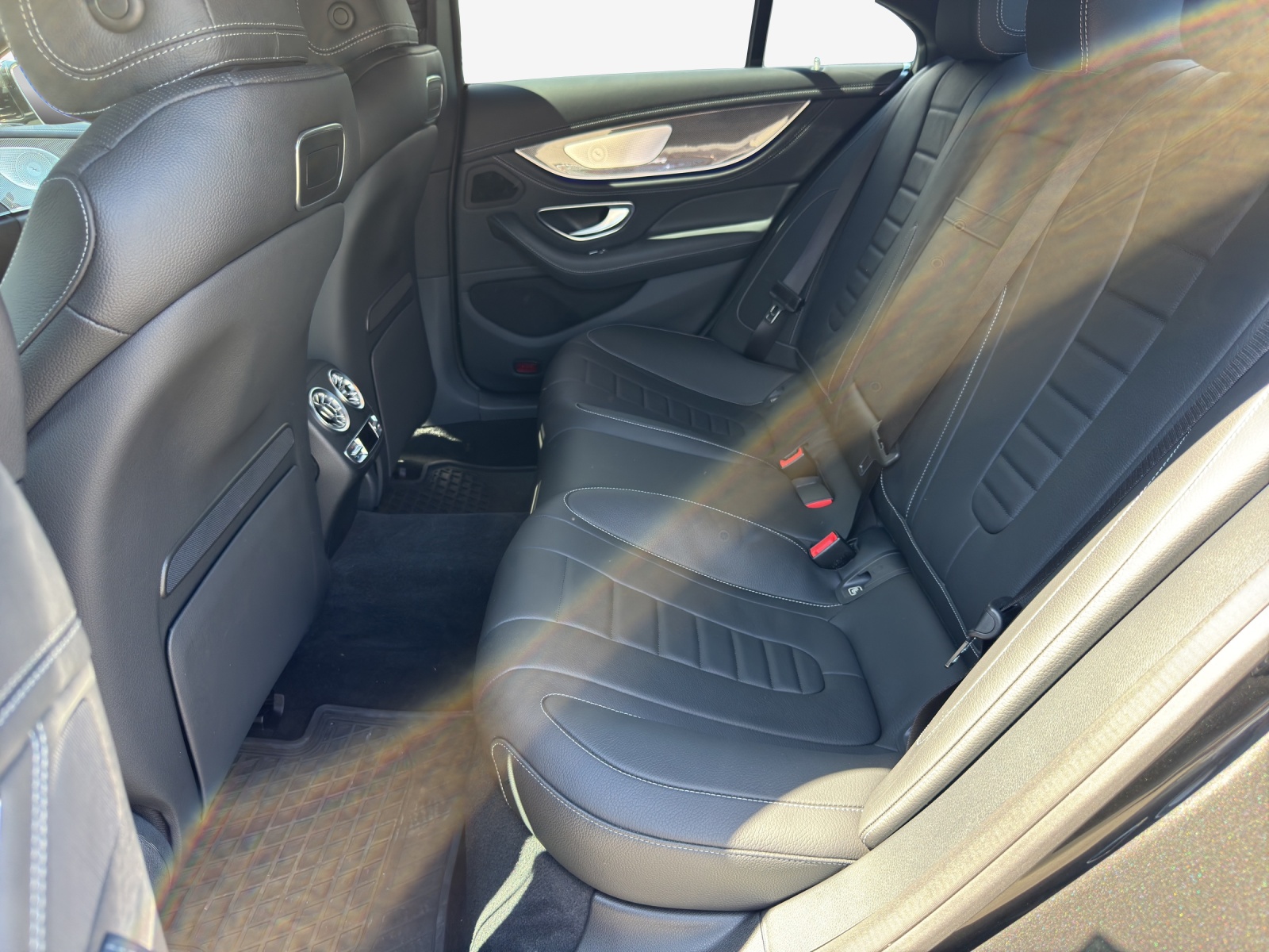 MERCEDES-BENZ CLS 450 4Matic AMG Line 9G-Tronic-image-11
