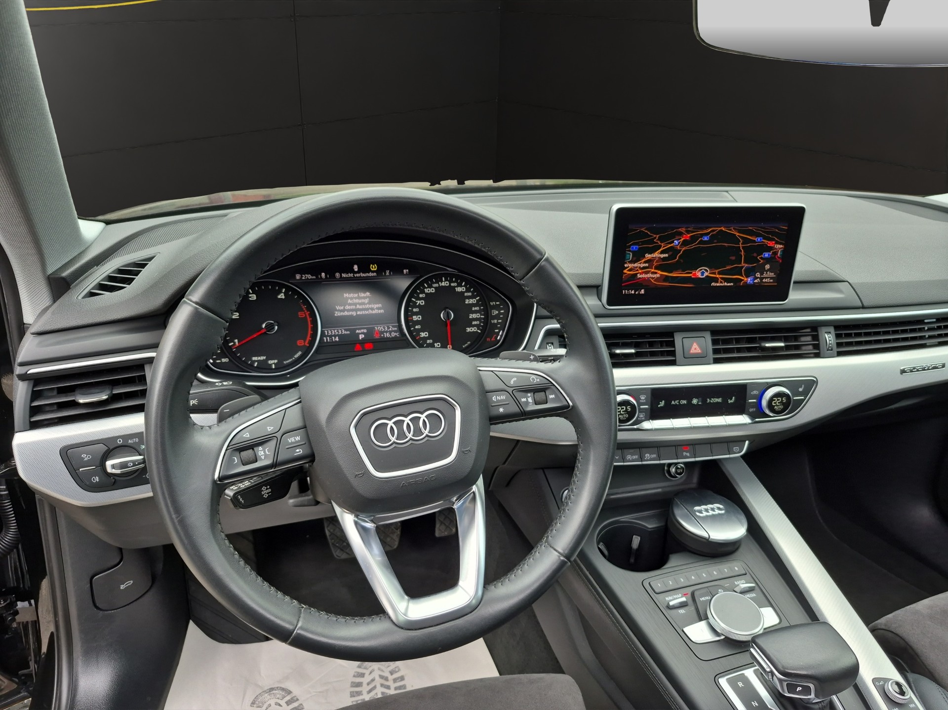 AUDI A4 Avant 40 TDI Sport Attraction quattro S-tronic-image-8