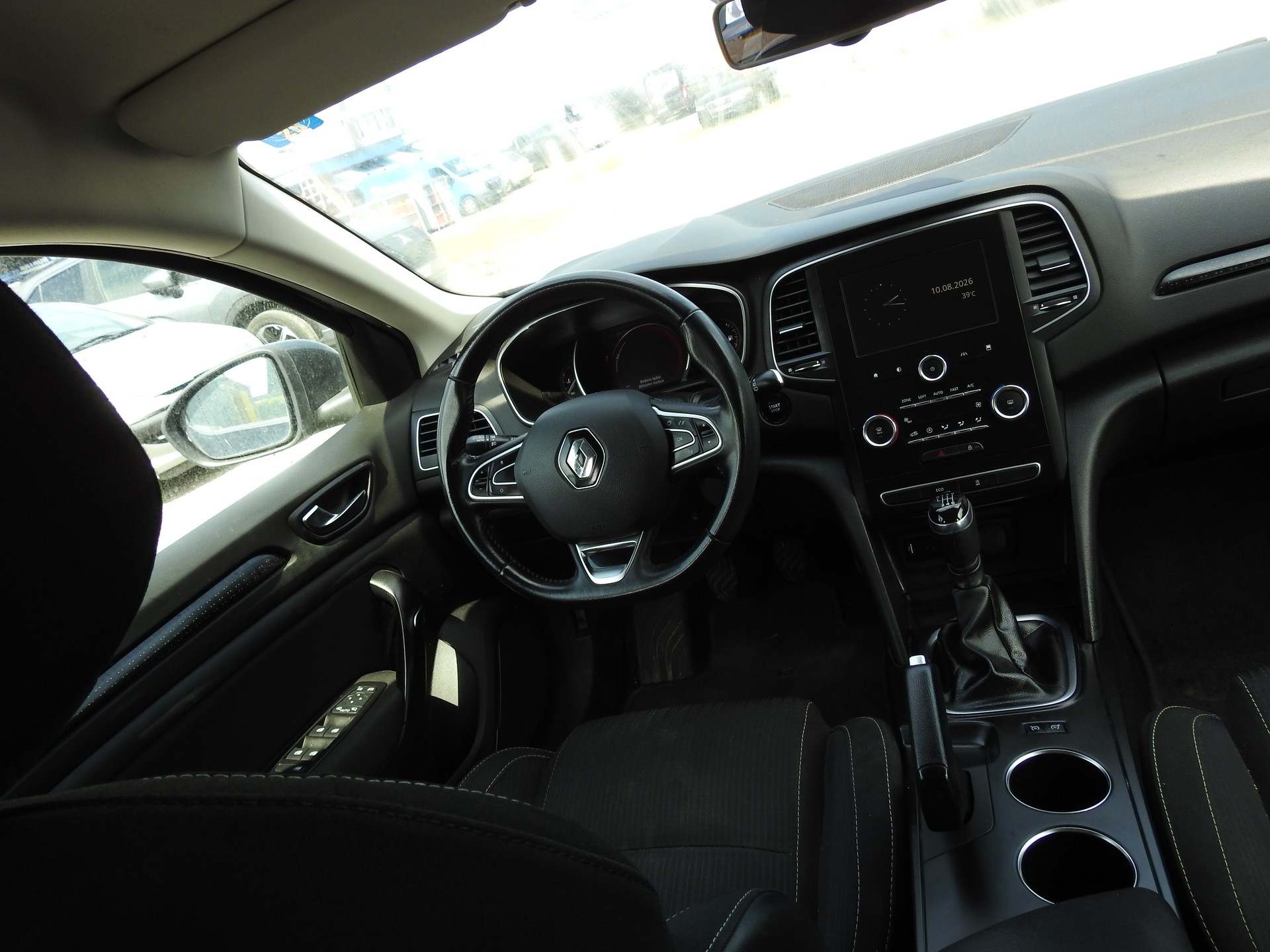 RENAULT Mégane 1.2 16V Turbo Zen-image-19
