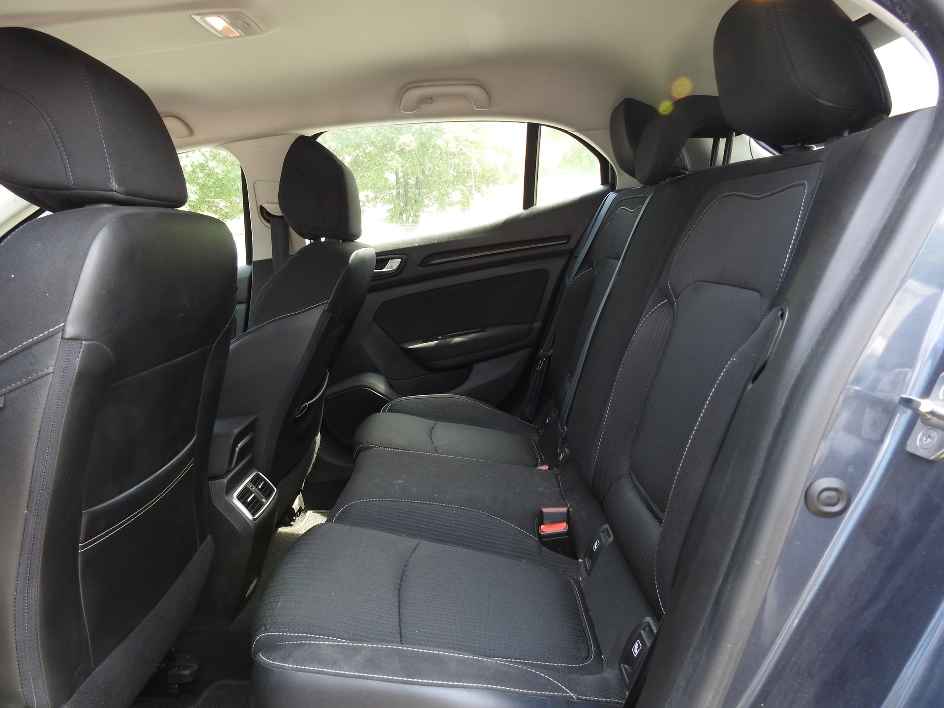 RENAULT Mégane 1.2 16V Turbo Zen-image-14