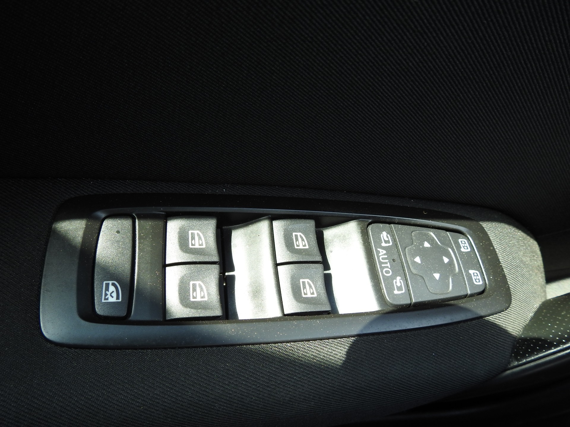 RENAULT Mégane 1.2 16V Turbo Zen-image-24