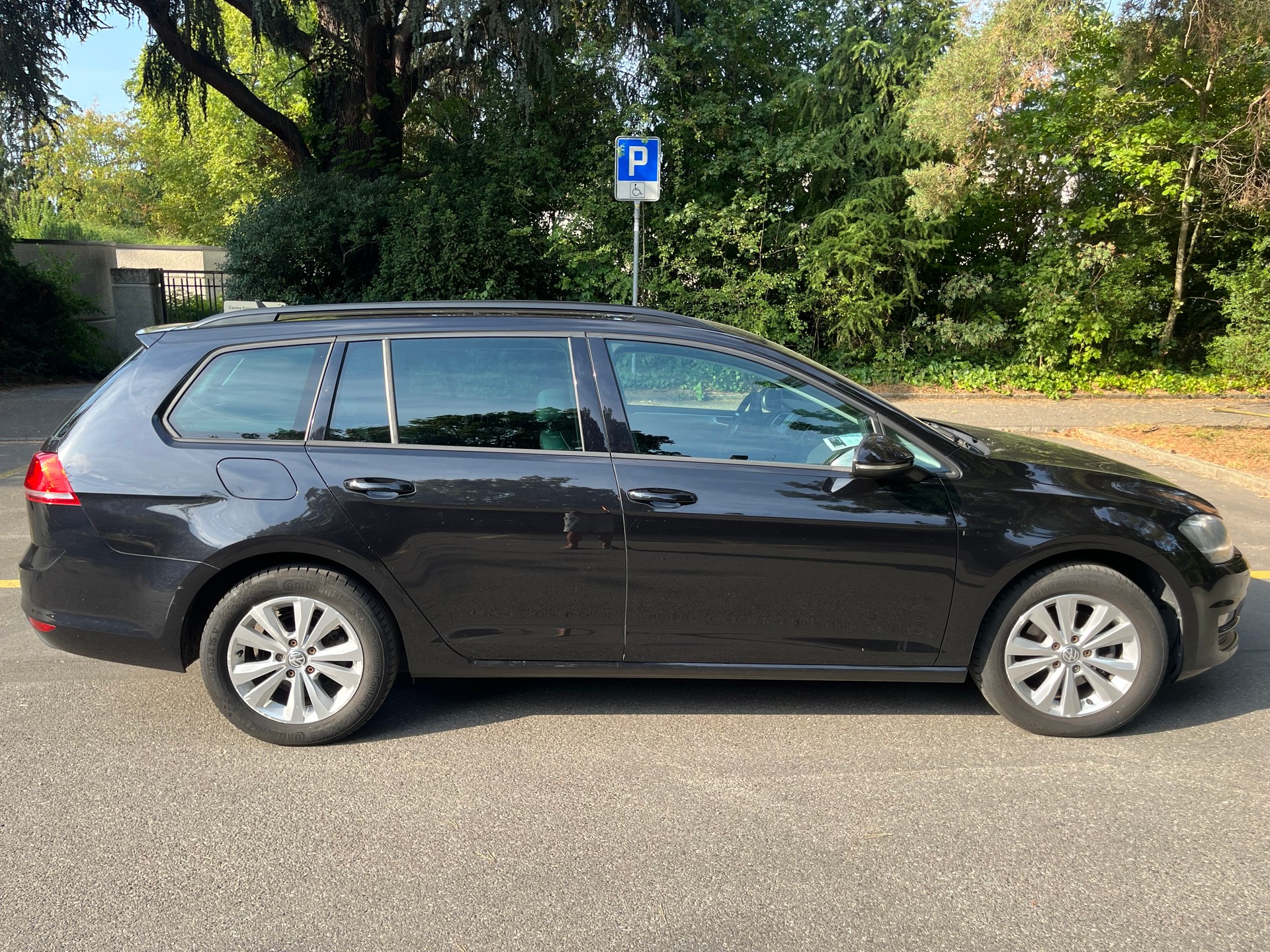 VW 2.0 TDI Comfortline DSG-image-1