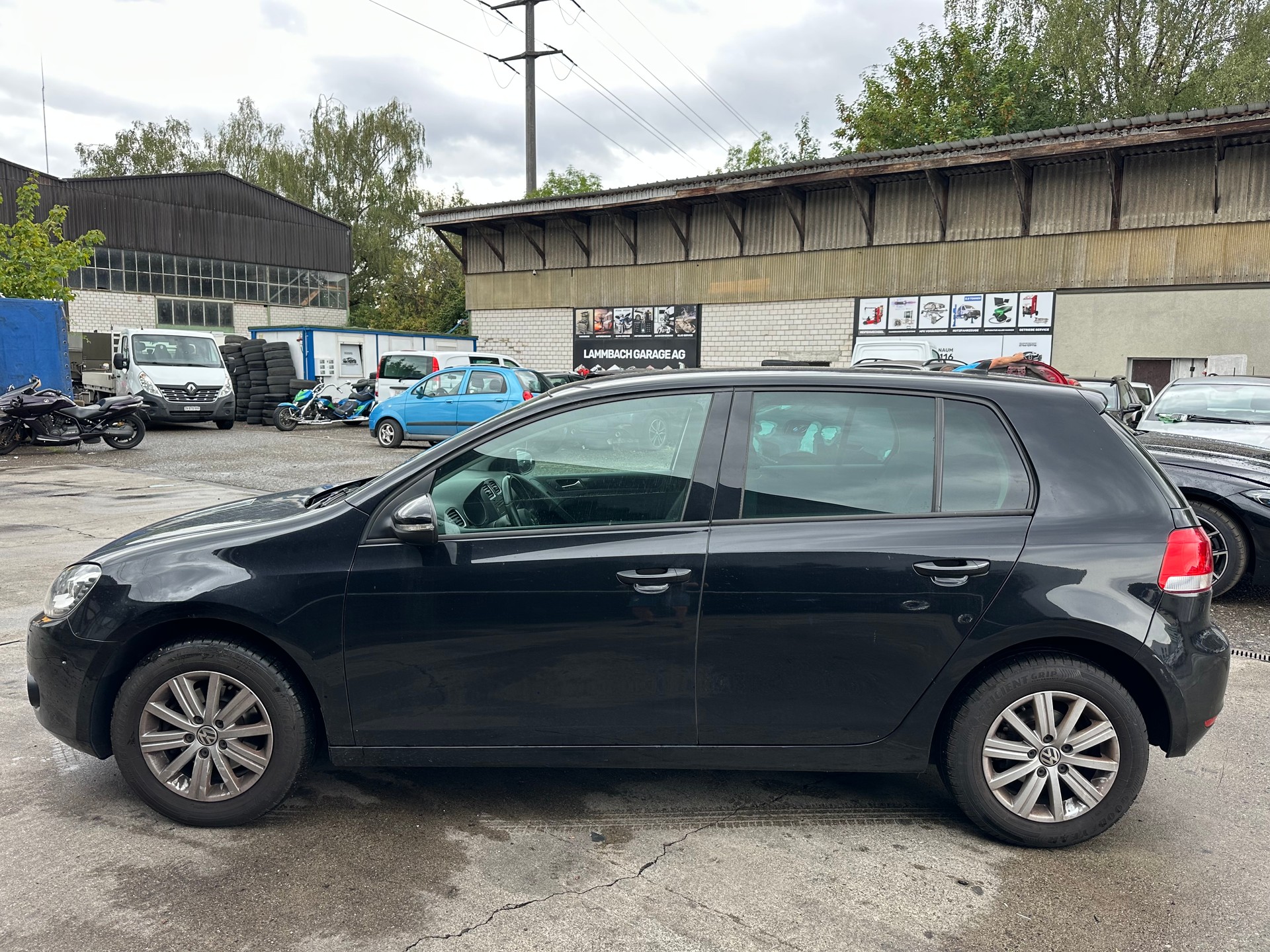 VW Golf 1.2 TSI BlueMotion Technology Team DSG-image-4