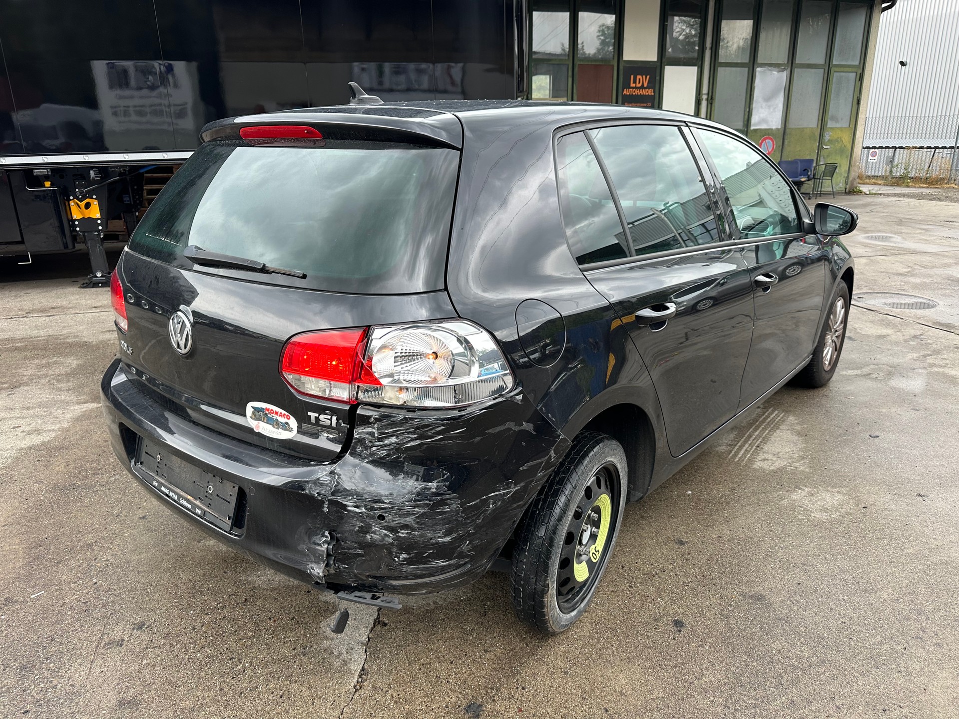 VW Golf 1.2 TSI BlueMotion Technology Team DSG-image-7