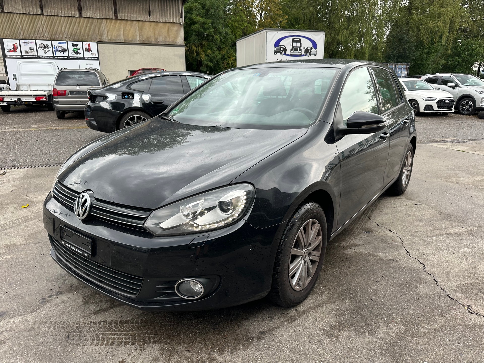 VW Golf 1.2 TSI BlueMotion Technology Team DSG-image-1
