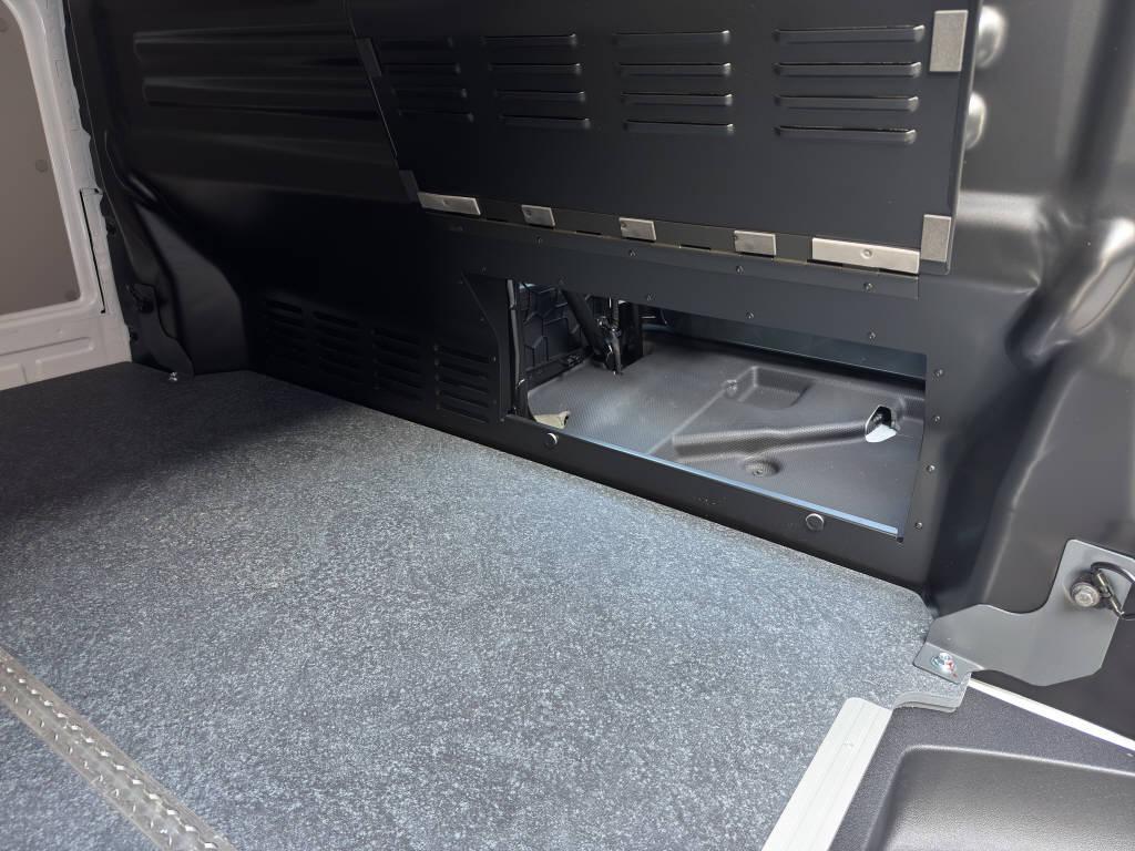 FORD Transit C Van 320 L1 2.5 Duratec 233 Trend PHEV-image-16
