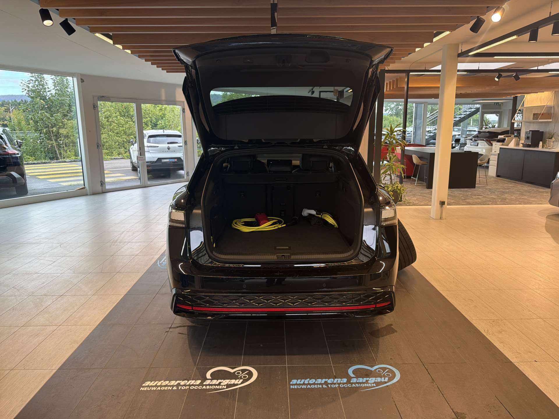 VW ID.7 Tourer GTX 86 kWh 340PS 4Motion Automat-image-7