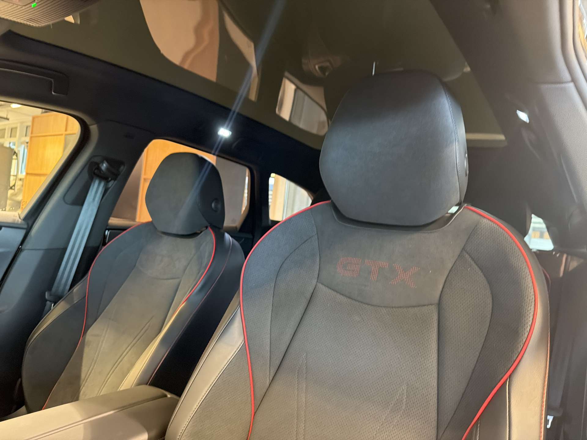 VW ID.7 Tourer GTX 86 kWh 340PS 4Motion Automat-image-14