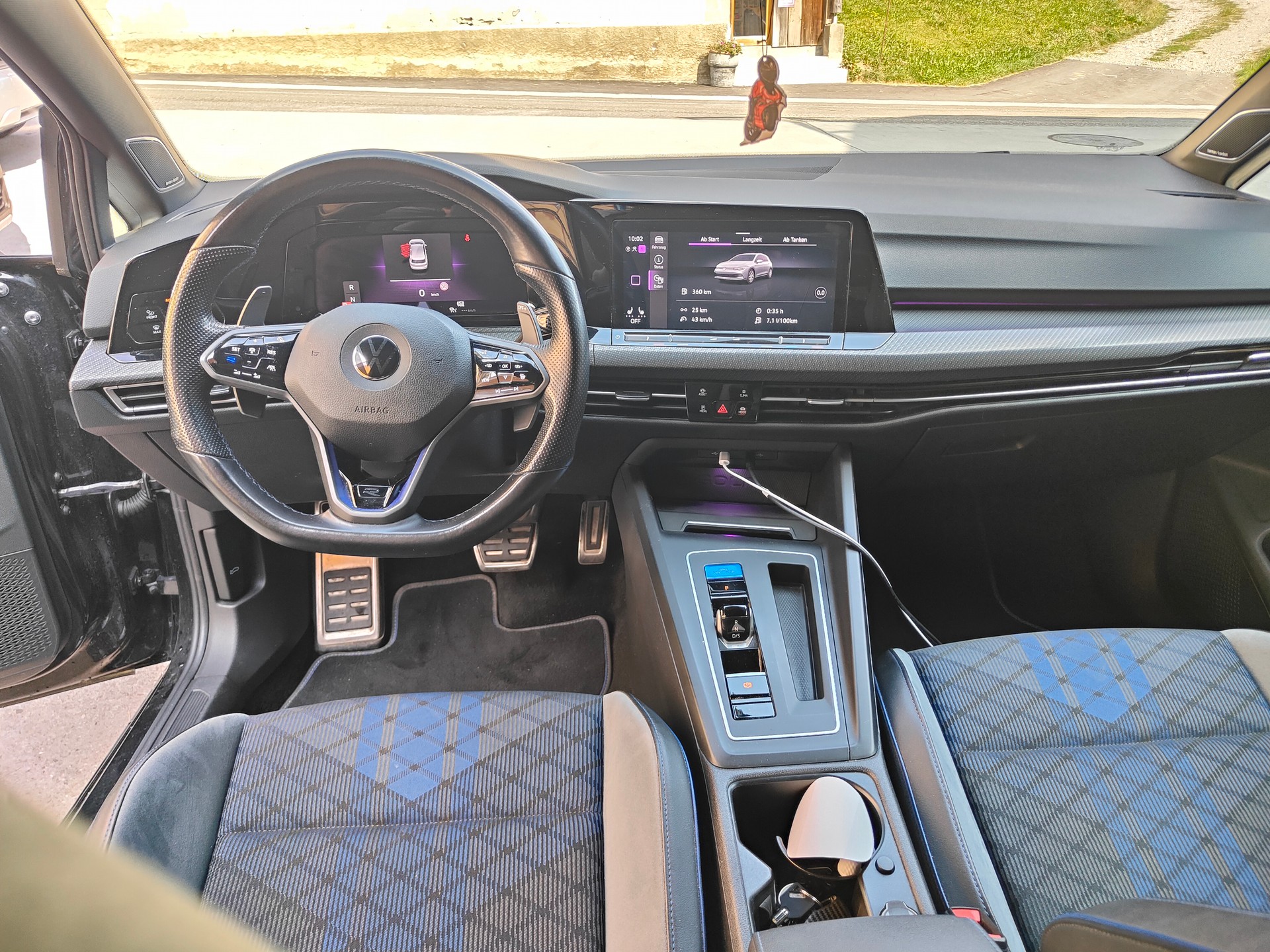 VW 2.0 TSI R DSG 4Motion R-Performanc-image-16