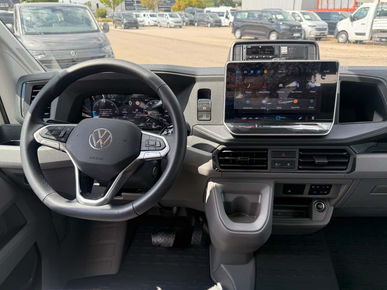 VW Crafter Bus 17-Sitzer-image-9
