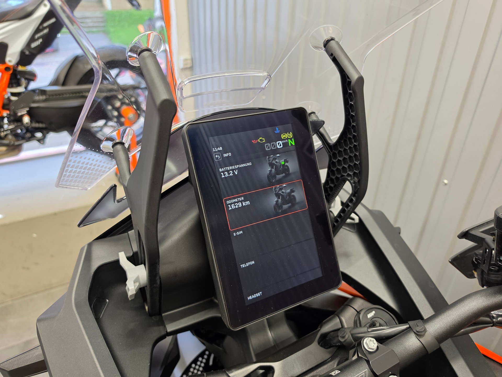 KTM 1390 Super Adventure S EVO-showroom-element-3