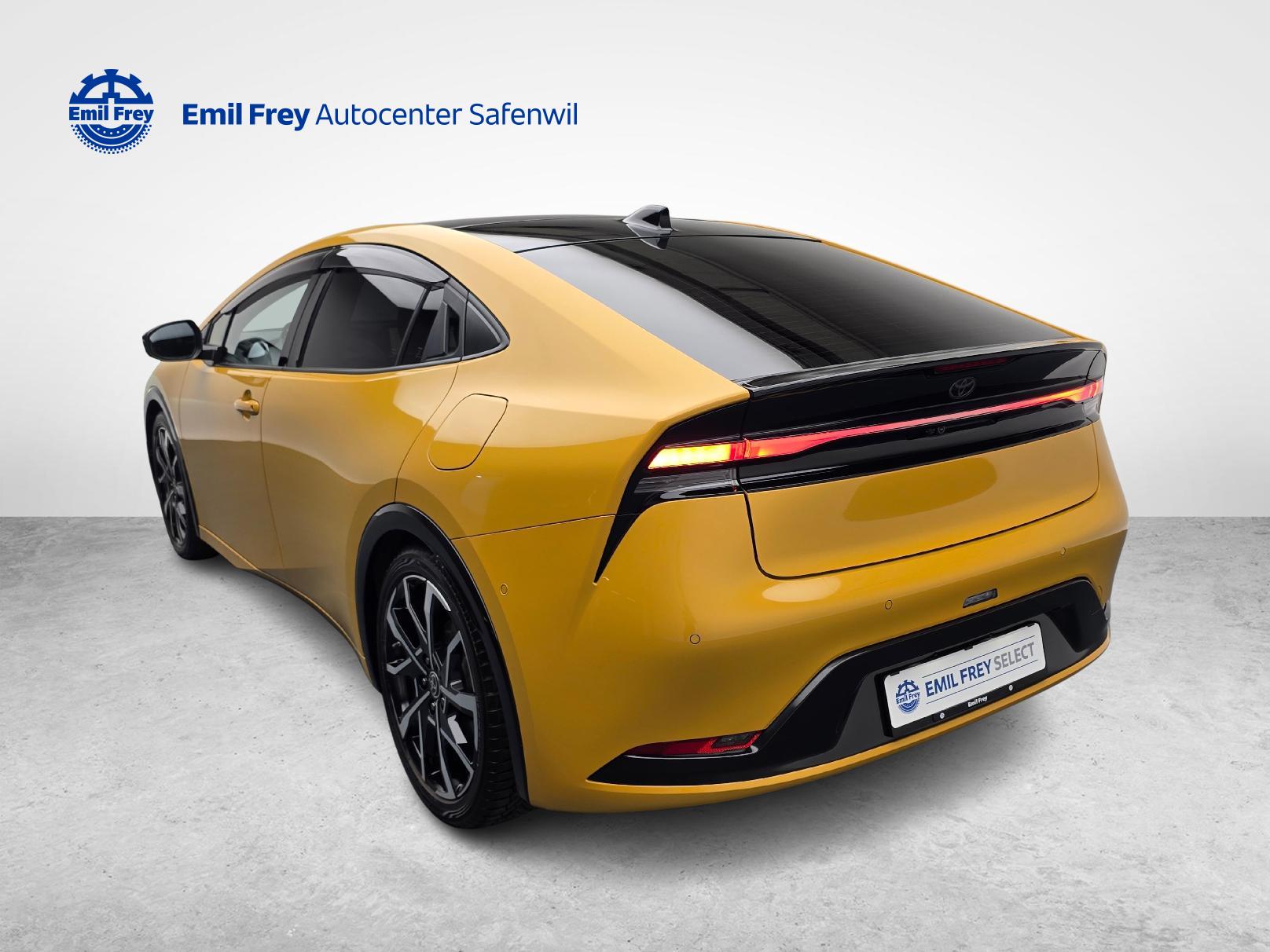 TOYOTA Prius 2.0 Plug-In-Hybrid Premium-showroom-element-2
