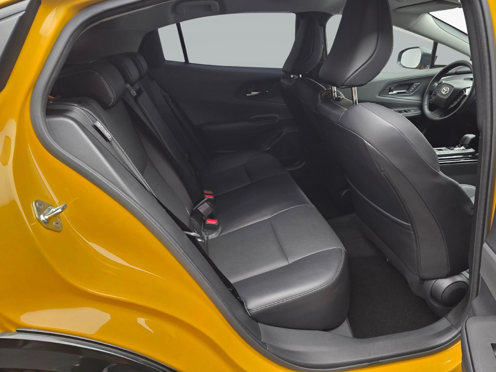 TOYOTA Prius 2.0 Plug-In-Hybrid Premium-image-10