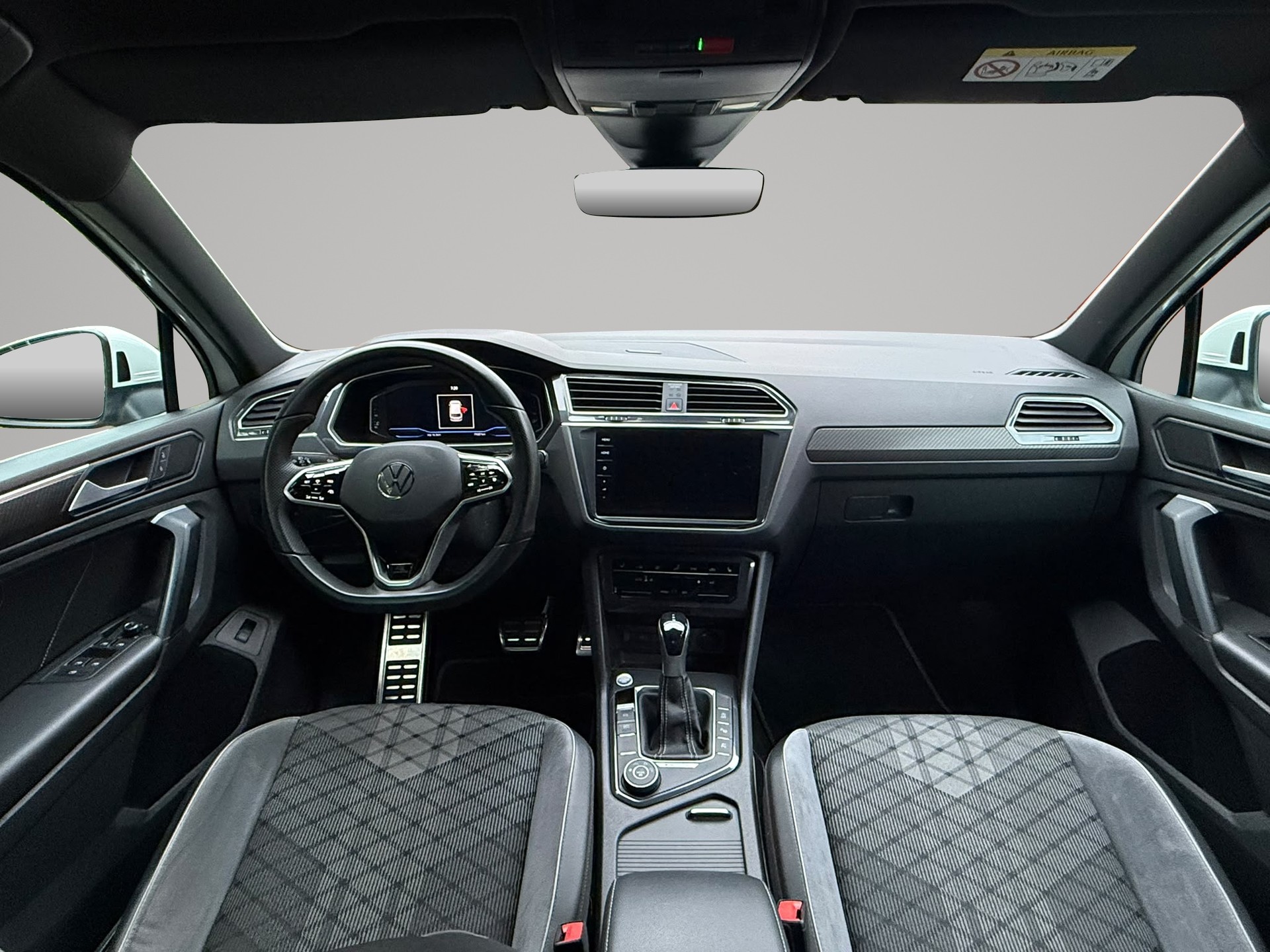VW Tiguan 2.0 TDI SCR R-Line 4Motion DSG-image-8