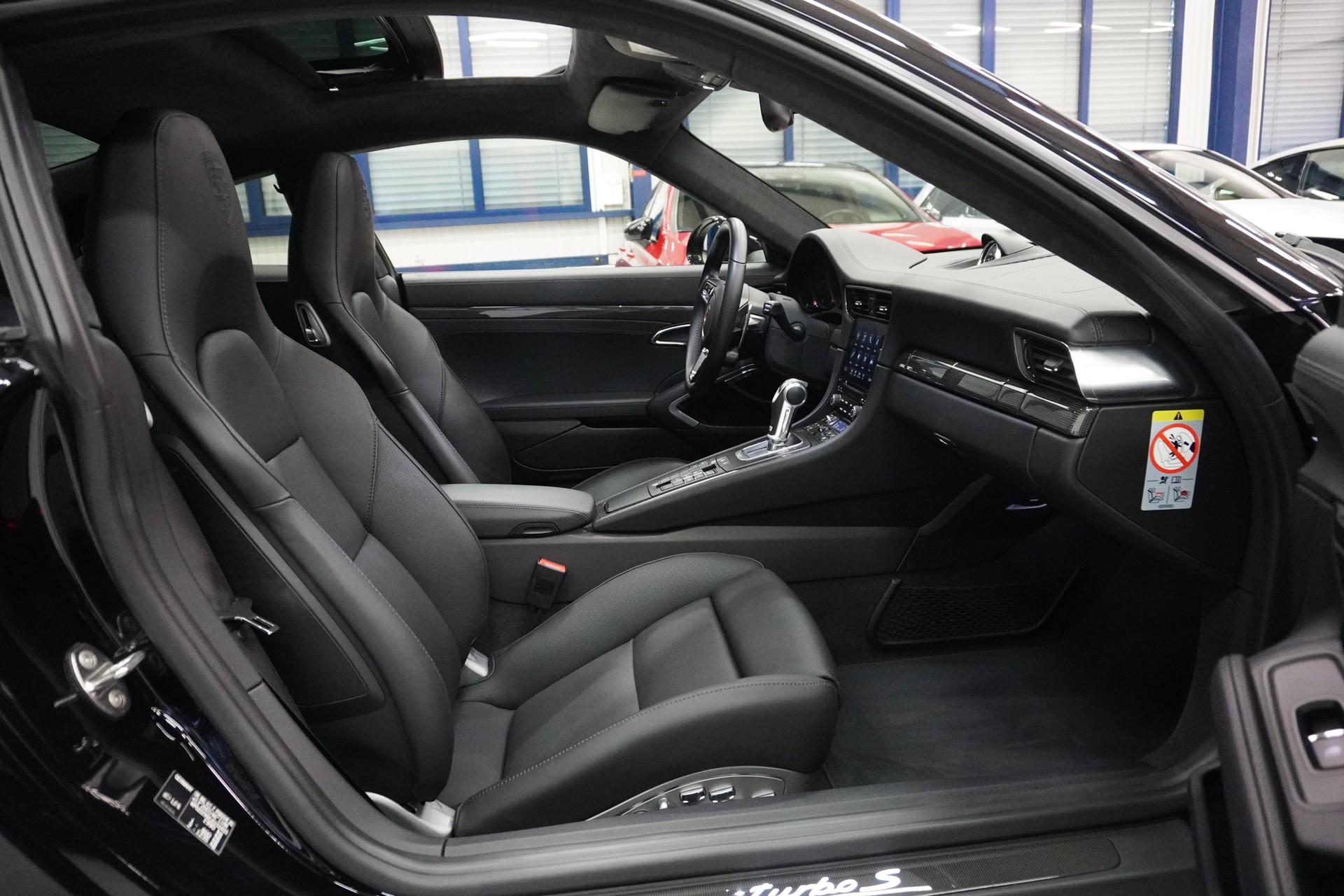 PORSCHE 911 Turbo S PDK // PORSCHE APPROVED BIS 03.2028 //-image-7