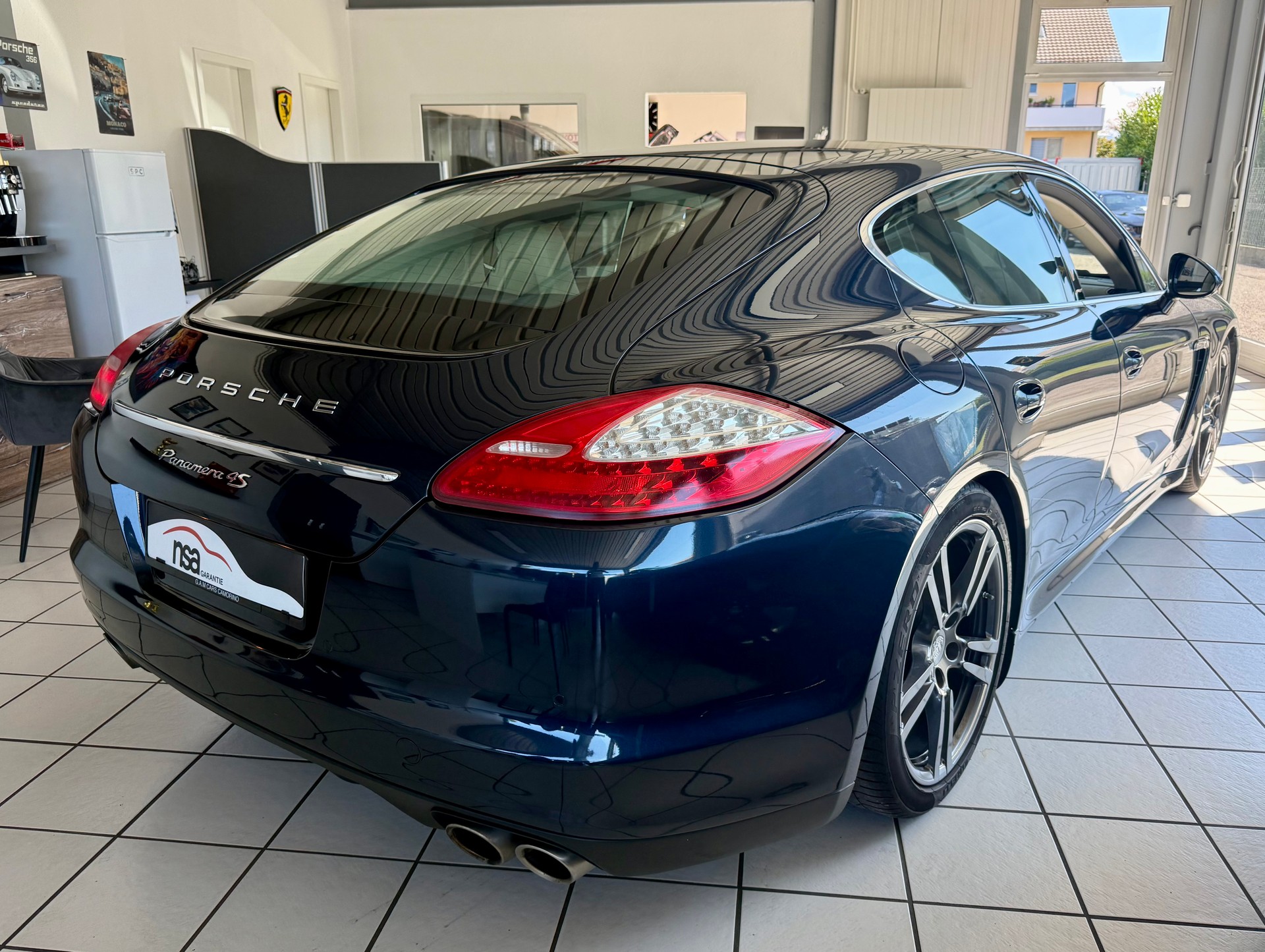 PORSCHE Panamera 4S 4.8 PDK-image-8