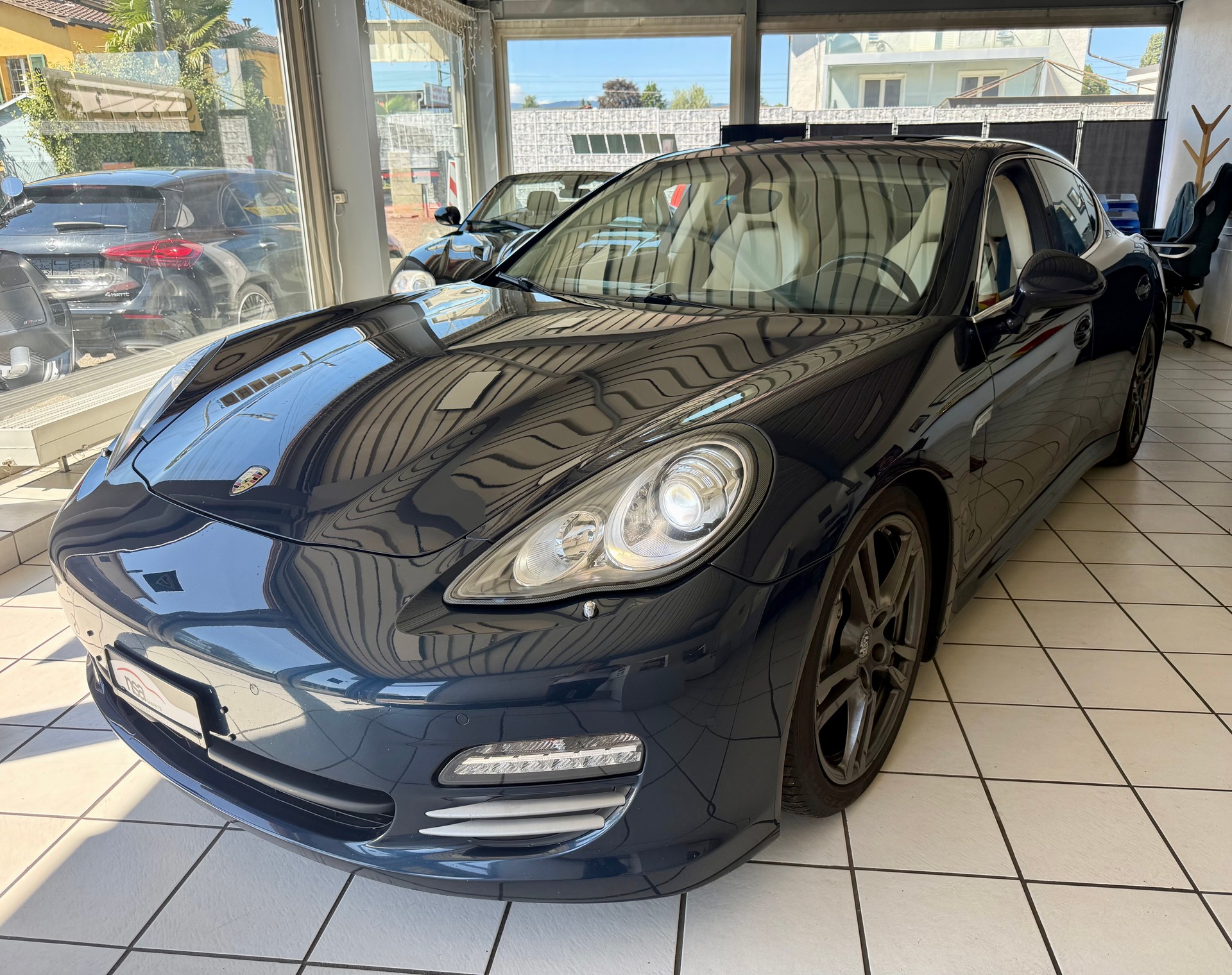 PORSCHE Panamera 4S 4.8 PDK-showroom-element-2