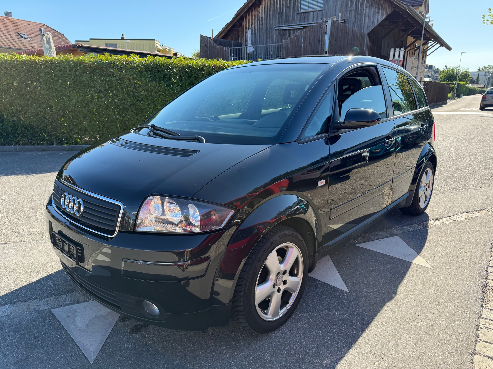 AUDI A2 1.6 FSI S-line frisch ab Mfk-showroom-element-1