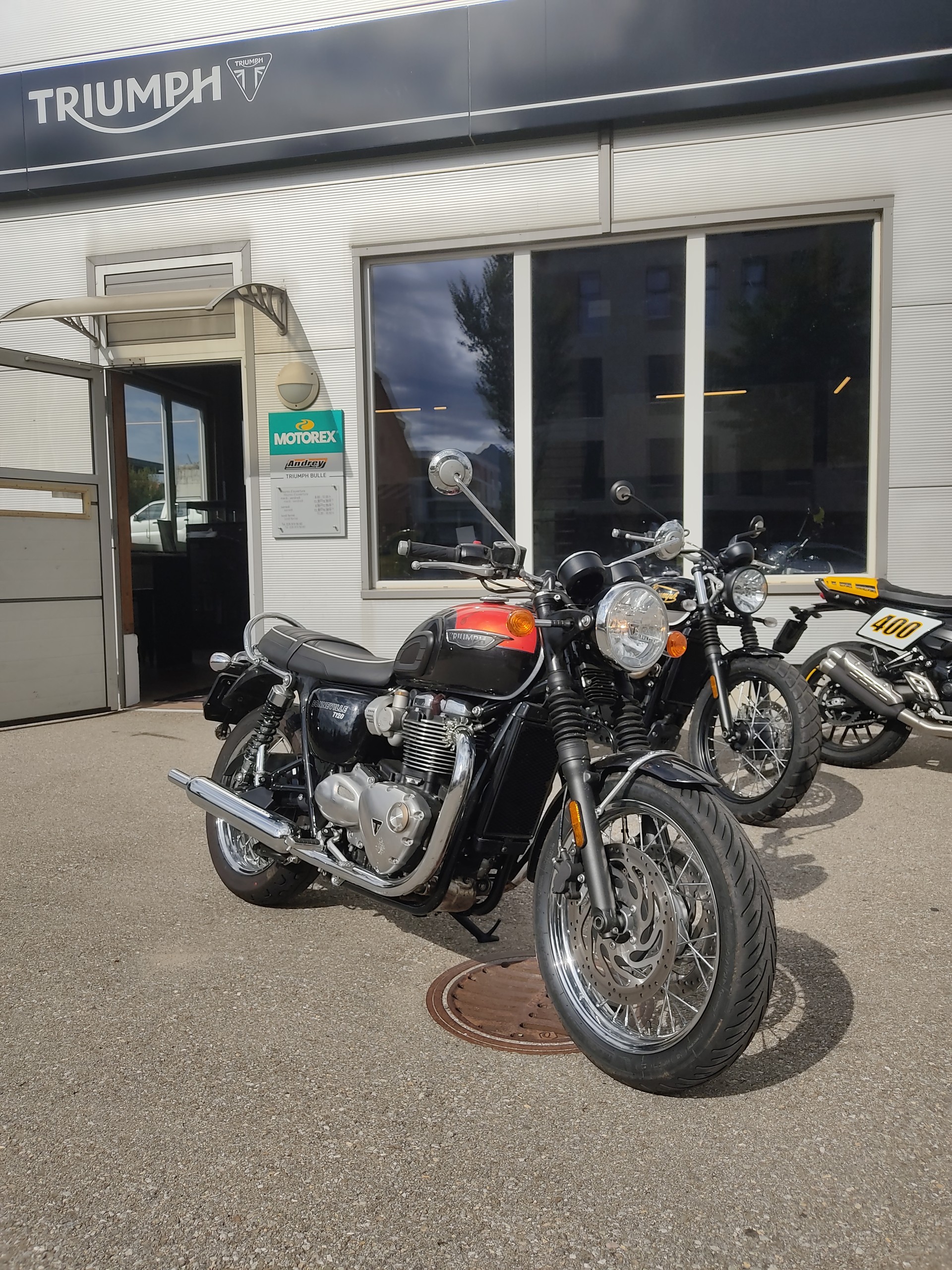TRIUMPH Bonneville T120 ABS
