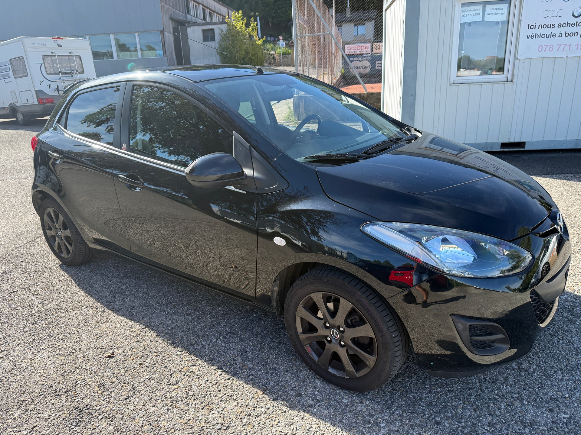 MAZDA 2 1.3i 16V Voila ma Suisse Edition-image-2