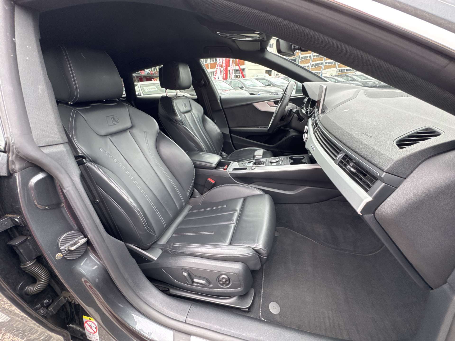 AUDI A5 Sportback 45 TDi Sport S-Line 231PS quattro Tiptronic-Automat-image-12
